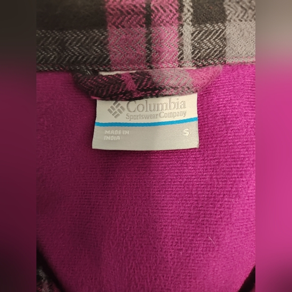 COLUMBIA Ladies Button Up Jacket. Size Small.  Purple Plaid. - Picture 2 of 6